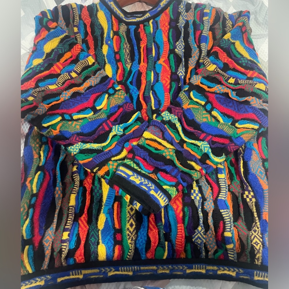 Coogi sweater size 20 or 2xl